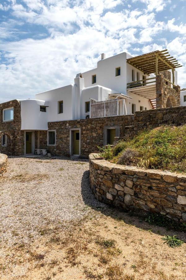 Ryakia Villa, 5 Min Away From Super Paradise Beach *
